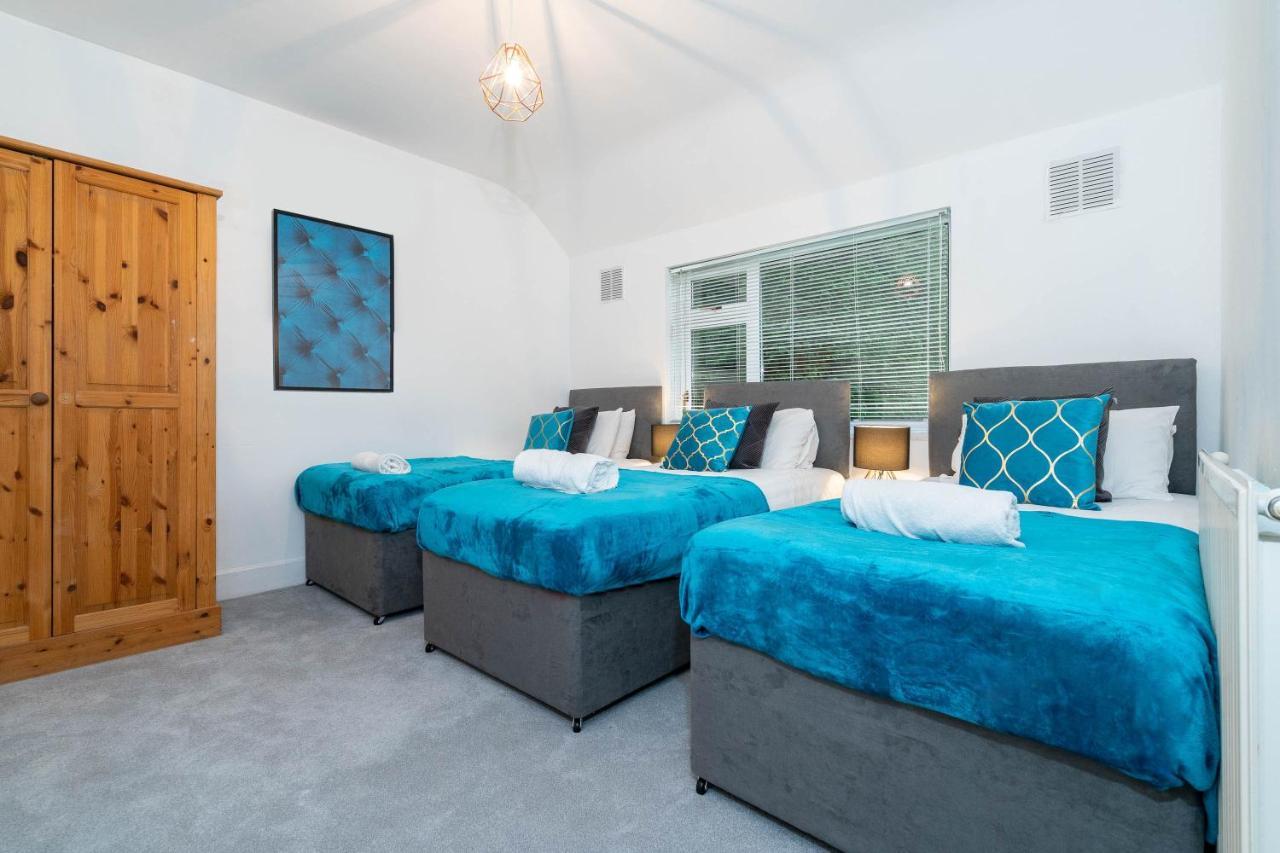 Large 4 Bedroom House - Top Rated - Off-Street Parking - Garden - Sleeps 9 - Contractors - Groups - Pool Table Northfield Exterior foto
