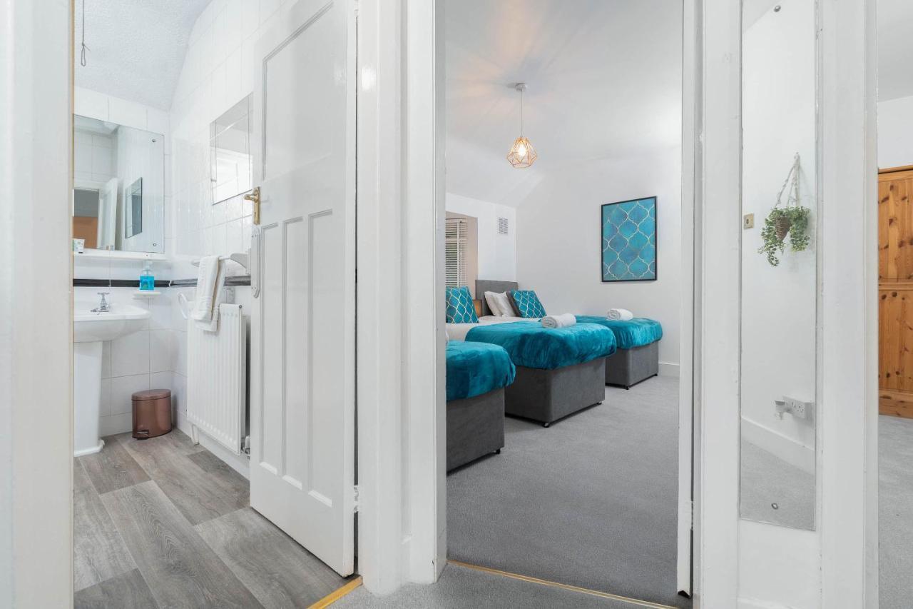 Large 4 Bedroom House - Top Rated - Off-Street Parking - Garden - Sleeps 9 - Contractors - Groups - Pool Table Northfield Exterior foto