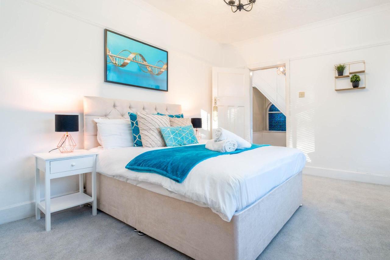 Large 4 Bedroom House - Top Rated - Off-Street Parking - Garden - Sleeps 9 - Contractors - Groups - Pool Table Northfield Exterior foto