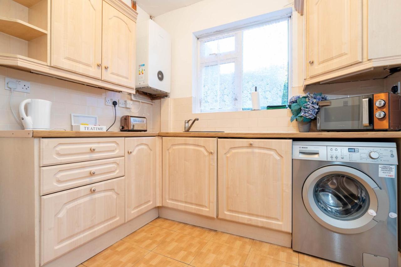 Large 4 Bedroom House - Top Rated - Off-Street Parking - Garden - Sleeps 9 - Contractors - Groups - Pool Table Northfield Exterior foto